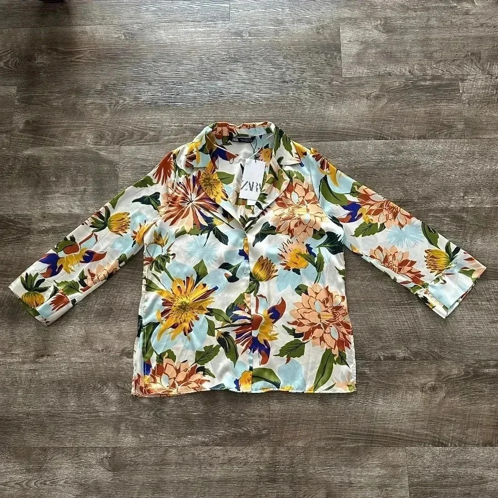 Zara Tropical Floral Multi Color Button Front Blouse NWT size S